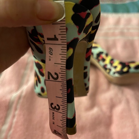 Aldo Pumps size 5 - Picture 13 of 13